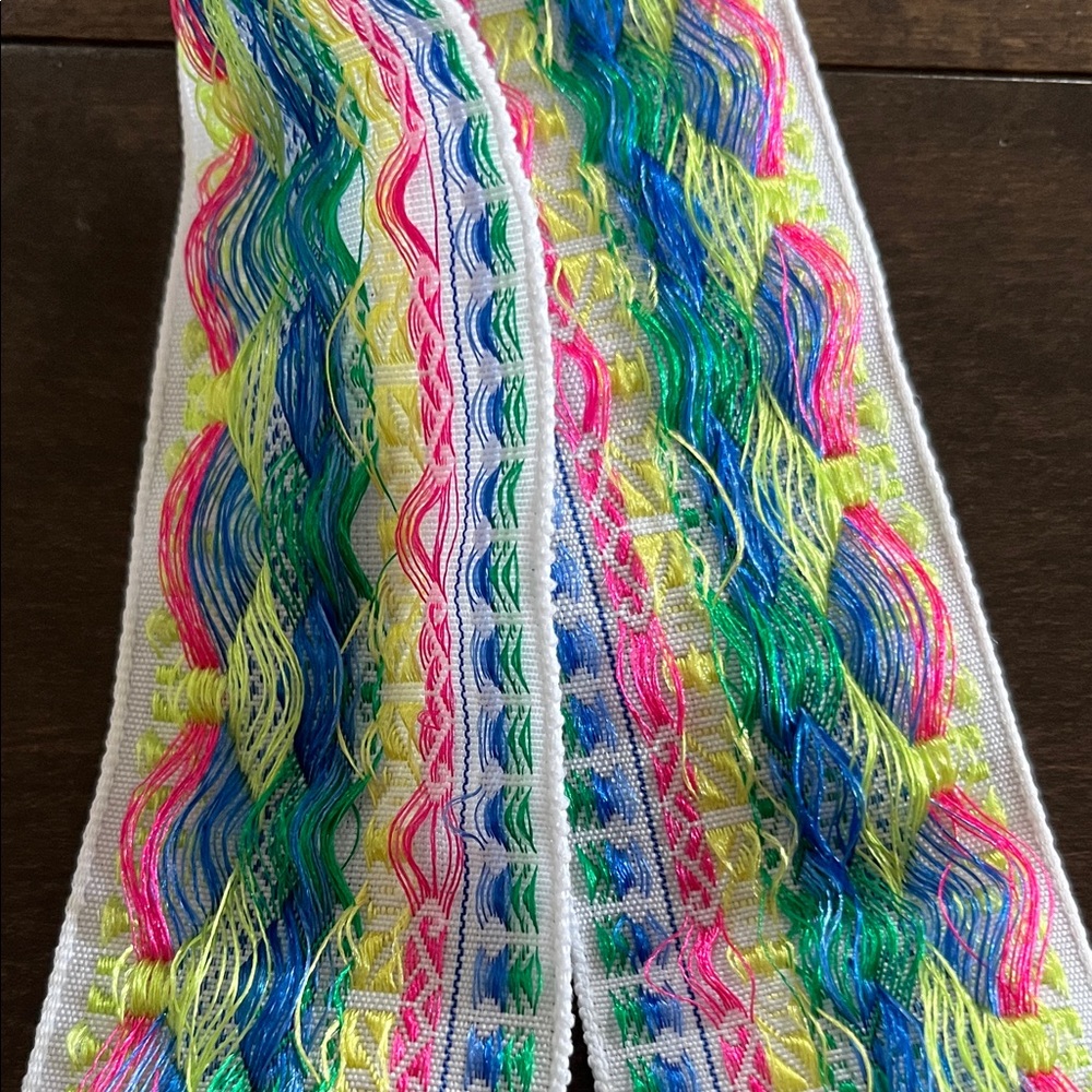 2 Colorful Ribbon Trims - Picture 5 of 6